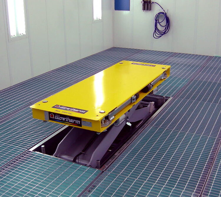 Blowtherm Car Lift. For lifting cars underboy. 4 retractable arms. Installation on floor or embedded