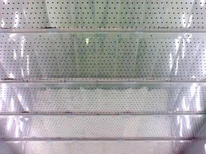 Washing booth. Air intake from stainless steel ceiling.