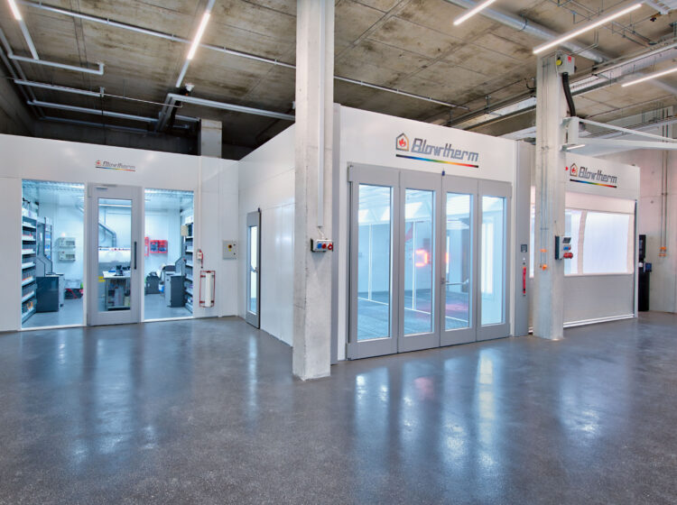 Impianto di verniciatura per carrozzeria