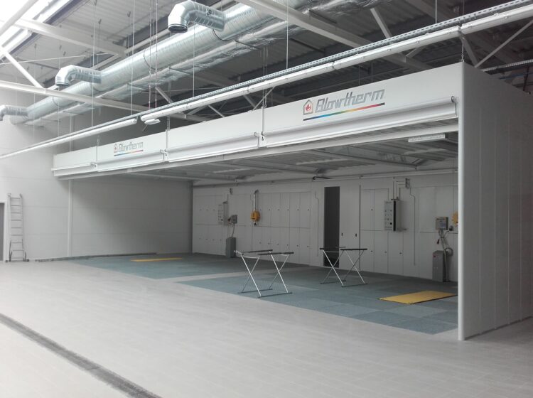 Impianto di verniciatura per carrozzeria completo