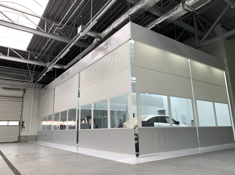 car finishing prep area with high plenum Prepa areas. Especially High Plenum. Cars, Vans, Minibuses. Blowtherm.