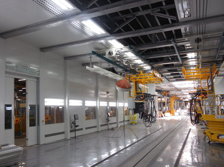 Tunnel for earth moving equipment Tunnel for earth moving equipment - Blowtherm integrates processes