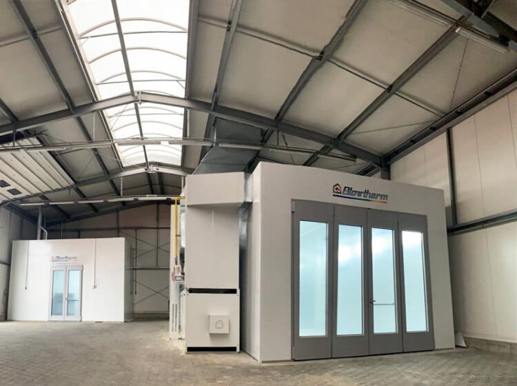 Paint shop. Agricultural Equipment. Paint shop. Blowtherm. Agricultural Equipment.