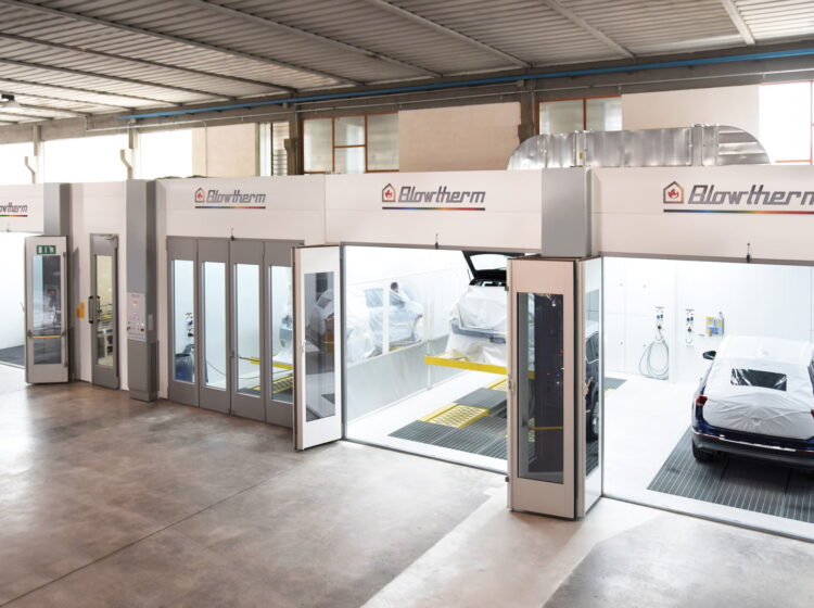 Cabine di verniciatura automotive Cabine di verniciatura automotive