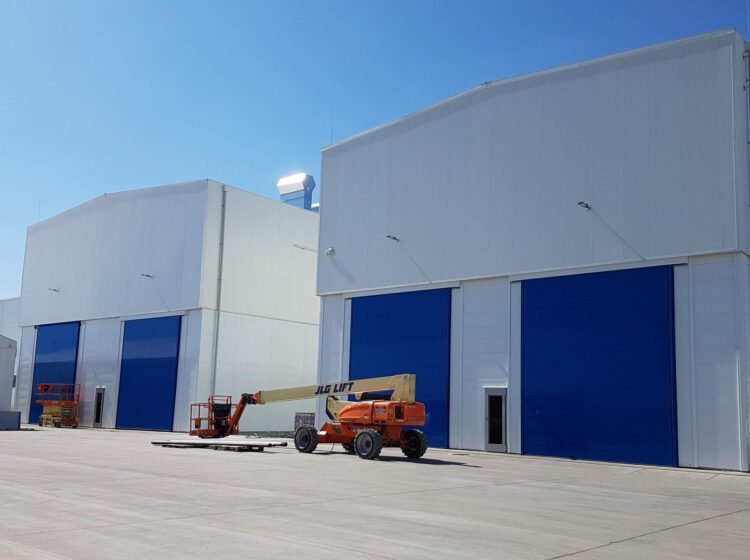 Paint booth for outdoor. Thermal insulating. Blowtherm.