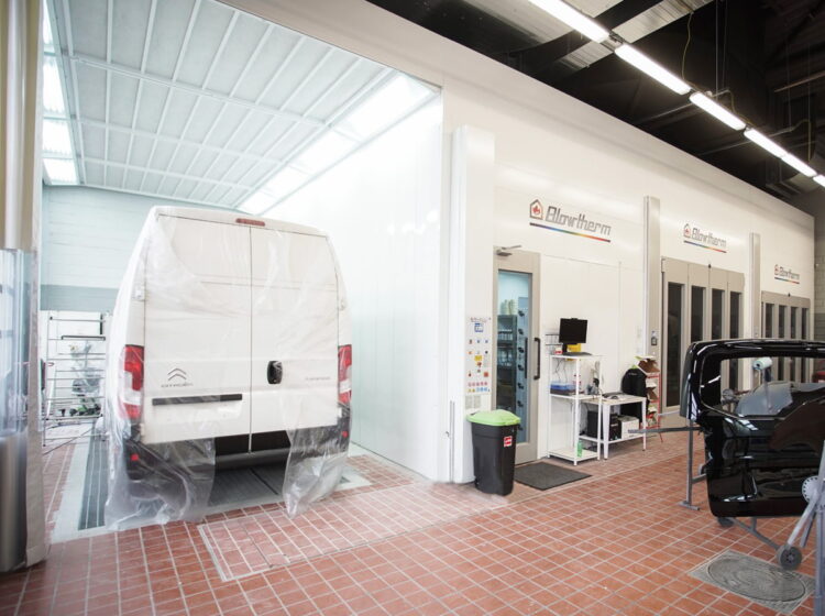 Zona di preparazione XL Zona di preparazione per van e furgoni