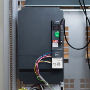 Frequency drive system paint booth Inverter per impianti di verniciatura