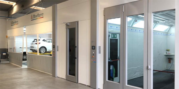 Assistance for spray booths and paint system