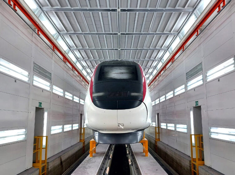 Cabine di verniciatura per treni